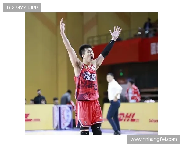 青春风暴CBA新秀与足球场上的激情碰撞 展现多元运动天赋与无限可能