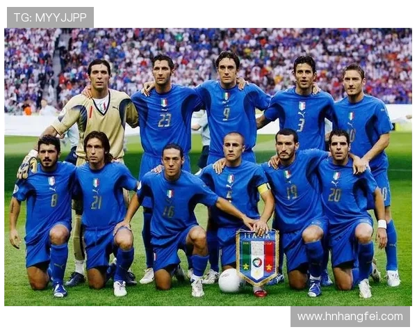 1998年世界杯各队阵容全解析:明星球员、战术布局与球队表现回顾