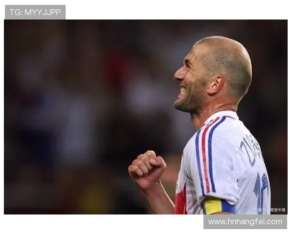 98世界杯齐达内红牌背后的怒火与命运转折之夜震动足坛的历史瞬间 98世界杯齐达内红牌背后的怒火与命运转折之夜震动足坛的历史瞬间